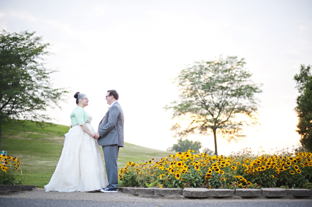 Columbia Manor Golf Course Wedding Photos 75